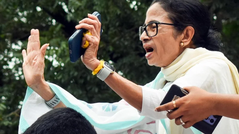 FIR filed over Mamata Banerjee’s Martyrs’ Day rally for alleged violation of High Court order