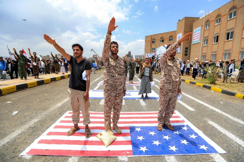 Houthis pushing to model Iran’s Hormuz control in Red Sea, Yemeni FM says