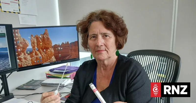 Almost one million missed cervical screening alerts 'a fail', says women's health advocate