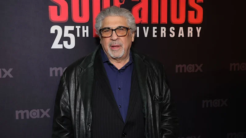 Vincent Pastore, Whose ‘Sopranos’ Character Ratted Out Tony, Dies at 80