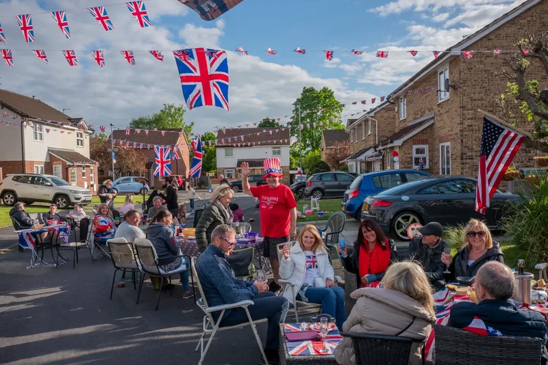 ‘They drive me nuts’: How Brits forgot the art of being a good neighbour