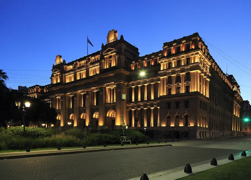 Argentina’s Supreme Court Sets Firmer Limits on Rule by Decree