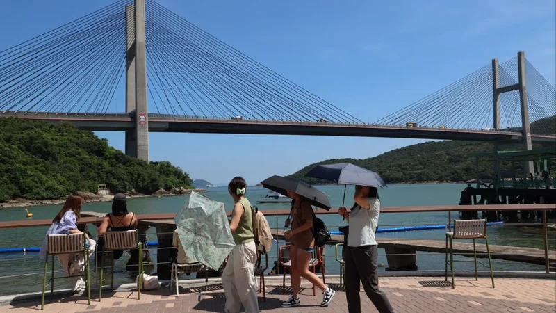 Temperatures could hit 36 degrees Celsius in Hong Kong over extremely hot weekend