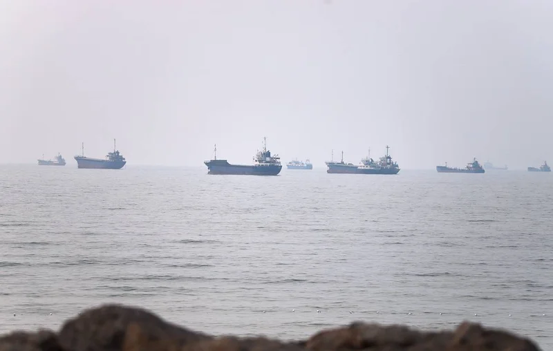 Iran agrees to open temporary Hormuz route in tentative deal with Oman — MFA