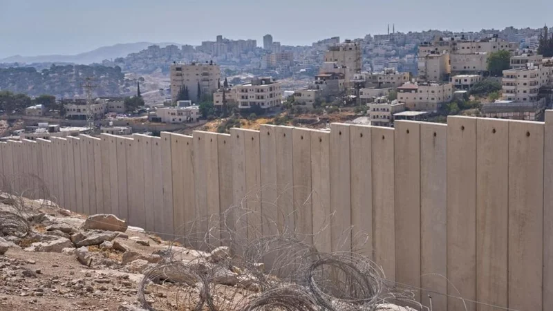 France and European allies press Israel to abandon West Bank settlement plan