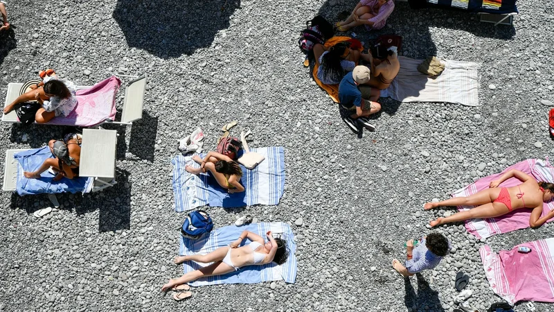 Shells, smoking and sex: The rules you have to follow on Italian beaches