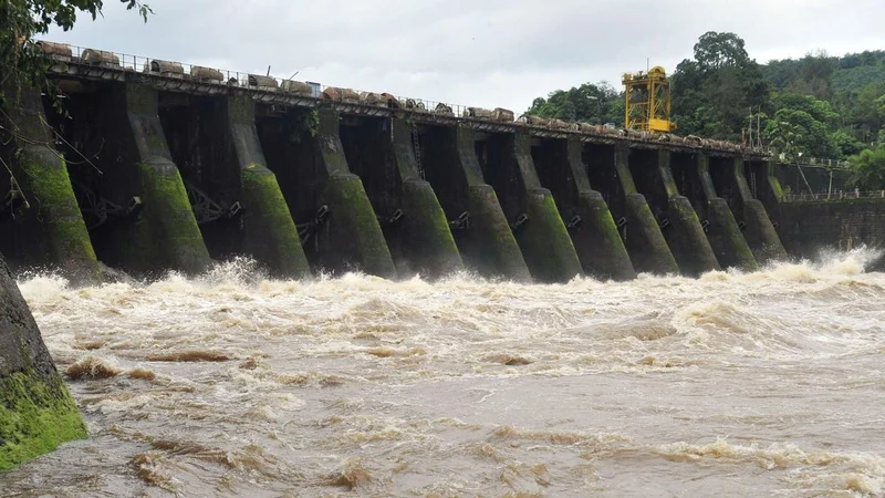 Heavy silt in Pazhassi dam disrupts drinking water treatment