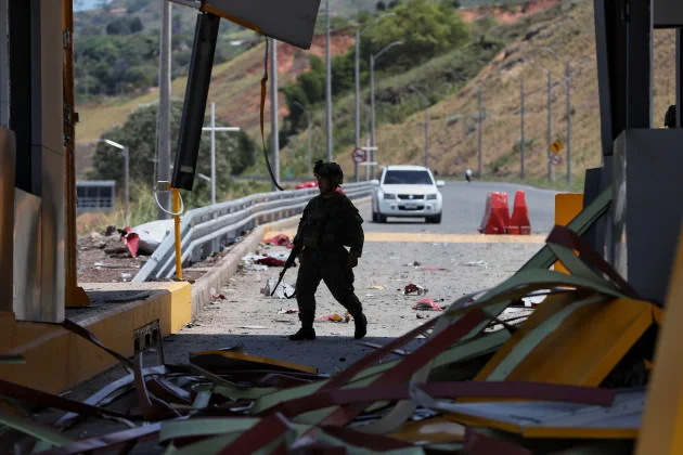 Bombing attacks mark first day of Colombia's new government, leaving one police officer dead