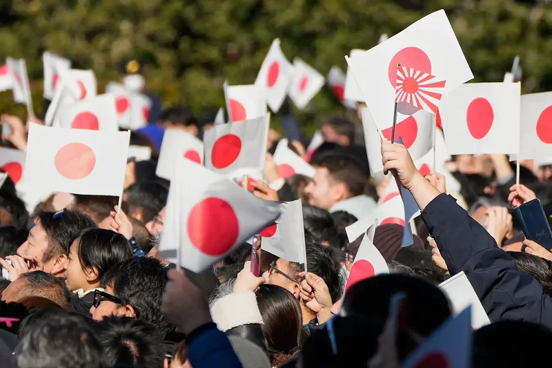 Japan, US step in to support yen, Tokyo keeps door open for more action