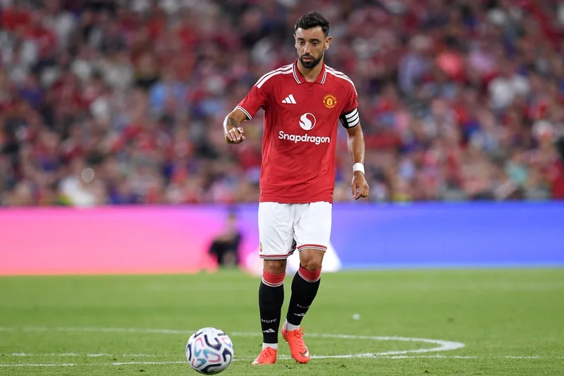 Manchester United make stance clear on Bruno Fernandes transfer after interest from Galatasaray