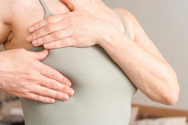 More than 3,000 women waiting more than 10 days for urgent breast cancer appointments this year