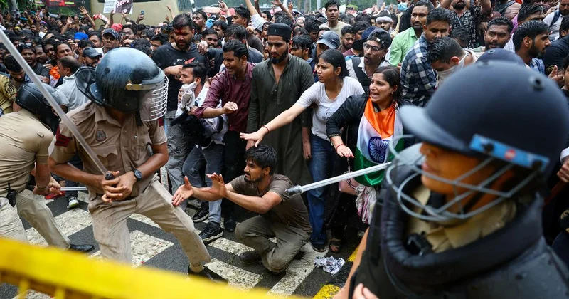 Youth protests: SC forms panel to probe police excesses, violence against security forces