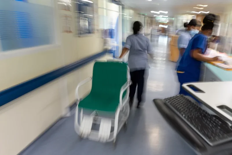 Heatwaves causing nurses to have seizures as hospital ward temperatures top 30C
