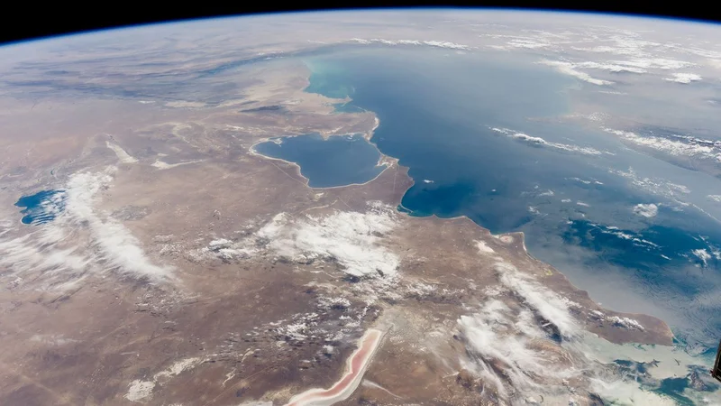'It would be a disaster': Ammunition for war and surging water withdrawals are putting the Caspian Sea ‪on the brink of collapse