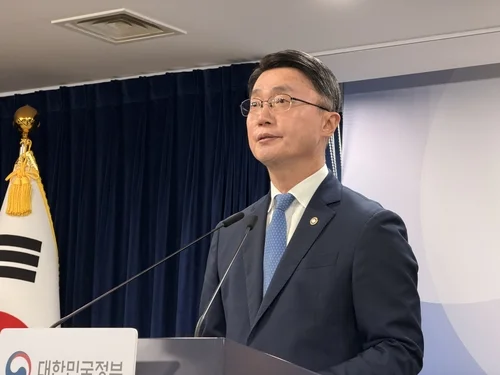 KT, SK Telecom, Upstage advance to next stage in gov't-led AI project