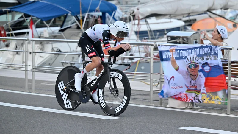 Pogačar makes ominous start at Spanish Vuelta as history beckons