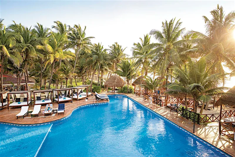 These last-minute TUI deals can save you more than £1,000 this August
