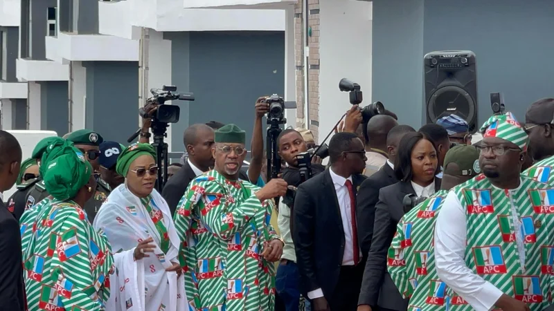 First Lady of Nigeria commissions Muhammadu Buhari estates in Ogun