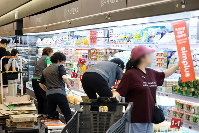Homeplus enters crucial test for turnaround as 67 stores reopen