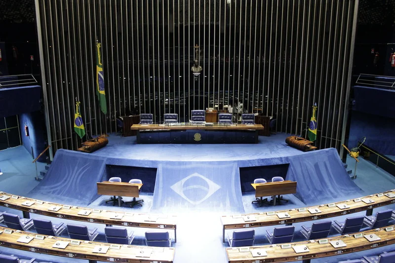 Lula’s Lead Over Flávio Bolsonaro Has Halved in Five Weeks