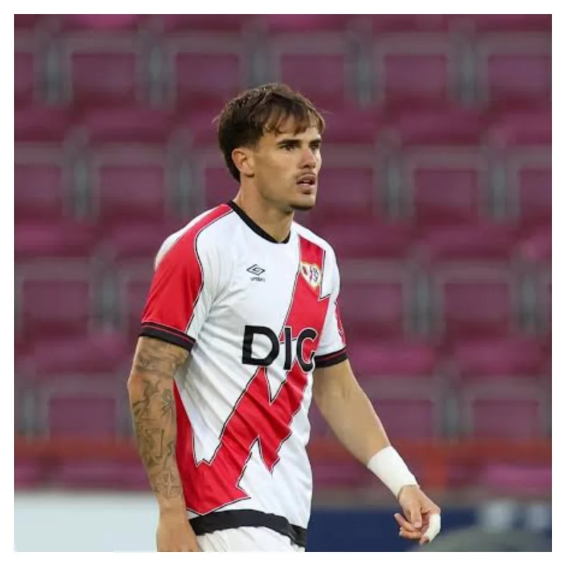 Transfer: Chelsea complete signing of Pep Chavarria
