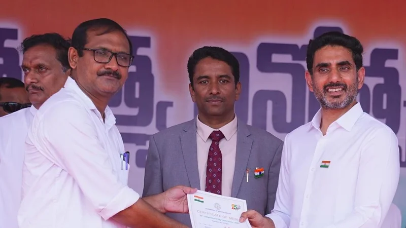 Join hands in achieving ‘Swarnandhra’, exhorts IT Minister Lokesh