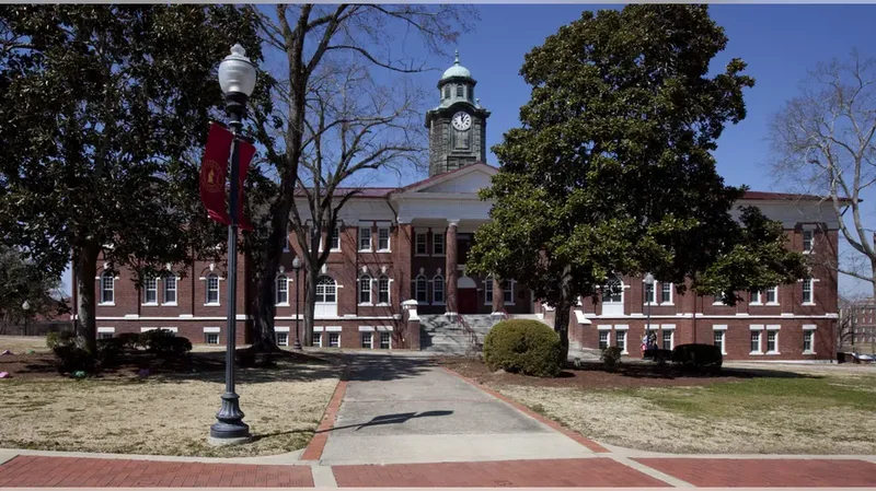 Southern university requires business suits, bans du-rags and other headwear in new dress code