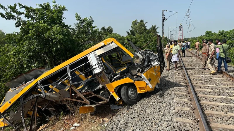 AI-powered cameras to trigger alerts if level crossing gates remain open