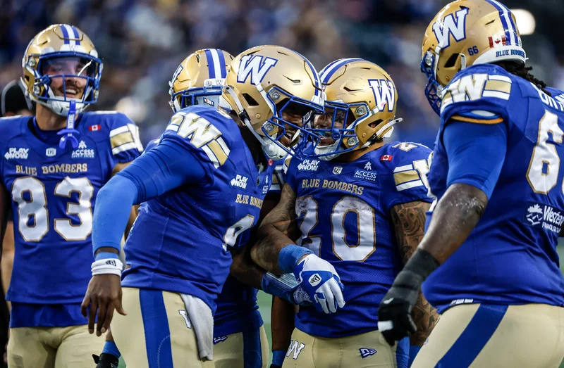 Big night from Oliveira gets Winnipeg Blue Bombers back in win column over winless Redblacks