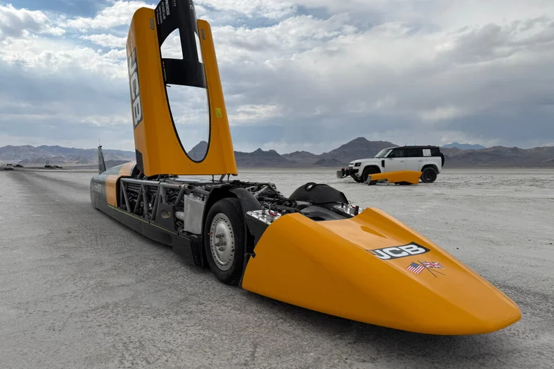 Britain’s Andy Green sets another speed record, this time for fastest run in a hydrogen-powered car