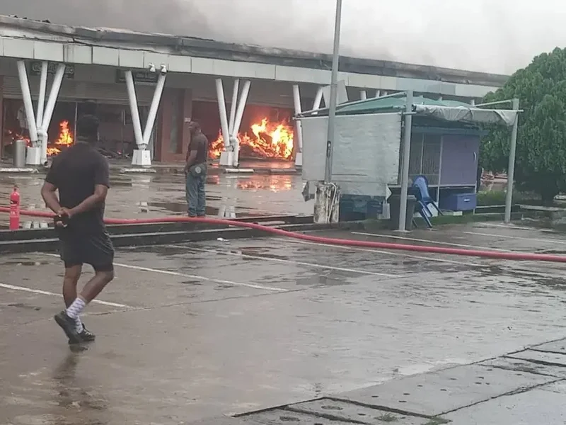 Police battling to contain looters at Calabar shopping mall gutted by fire