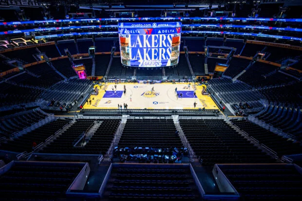 Buss siblings reaffirm Lakers sale plans, despite Jeanie's opposition