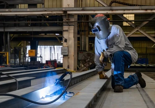 HD Hyundai deploys advanced welding system at Huntington Ingalls shipyard