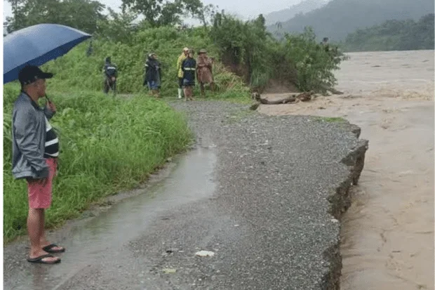 Santa Cruz dike in Occidental Mindoro down to 1.5 meters