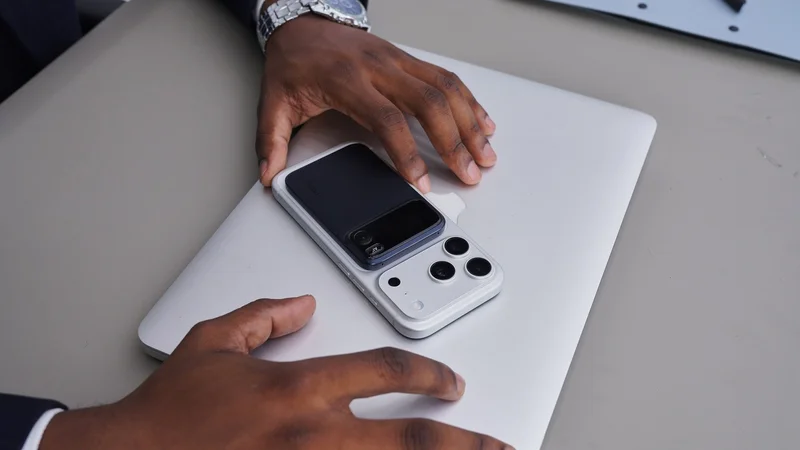 This pocket gadget turns meeting chatter into actual work