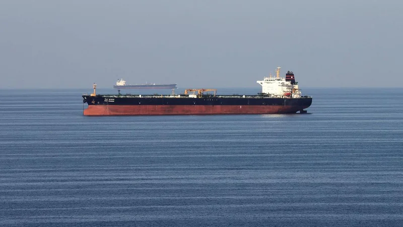 Vessel struck by unknown projectile in Strait of Hormuz, crew casualty reported, UKMTO says