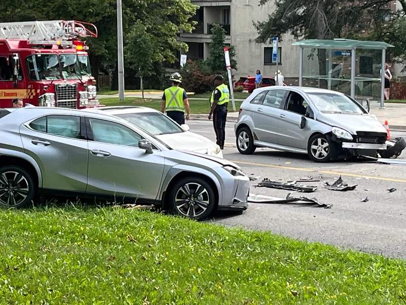 North York crash sends 3 people to hospital