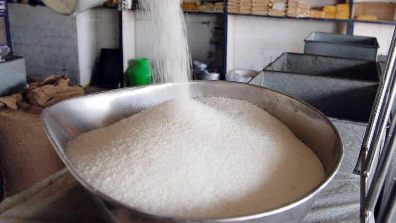 Government allows duty-free import of 10 lakh tonnes of raw sugar until October 31