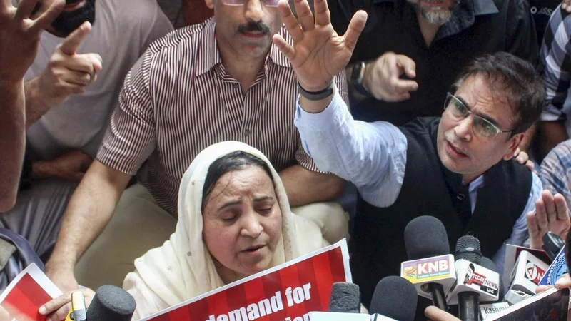 NC leaders hold protest against abrogation of Article 370 in J&K