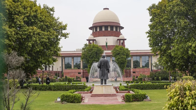 Supreme Court asks Centre, Assam to file replies on pleas for issuance of NRC ID cards