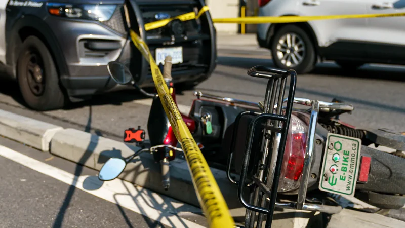 Toronto officer shot during call for stolen e-bike