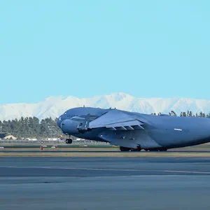 US Air Force Antarctica flight turns back to Christchurch after 2.5 hours