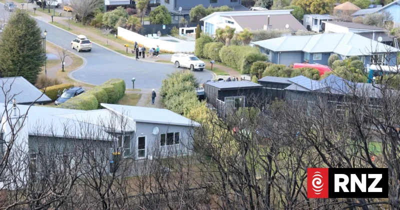 'The astounding thing was the speed': Residents survey aftermath of Albert Town fire