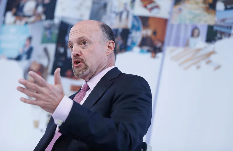 Jim Cramer looks at why our AI data center stocks are among the worst of the week