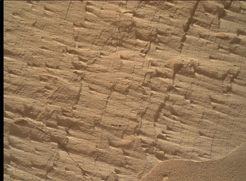 Curiosity Blog, Sols 4968-4974: Rock Climbing Towards the Discontinuity