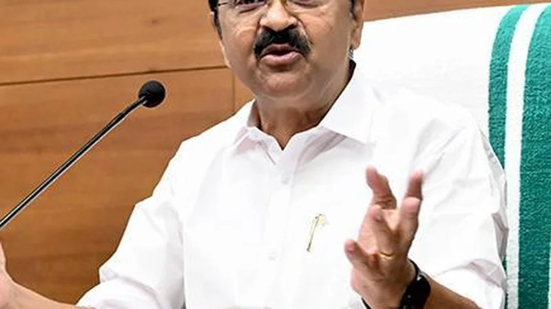 Keralam CM urges Modi to reconsider provisions of amended mining Bill