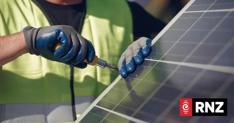 First 500 schools to benefit from Solar in Schools programme announced