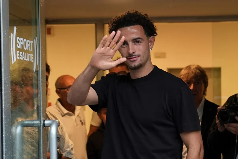 Curtis Jones’ Liverpool exit confirmed in €30m move to Inter
