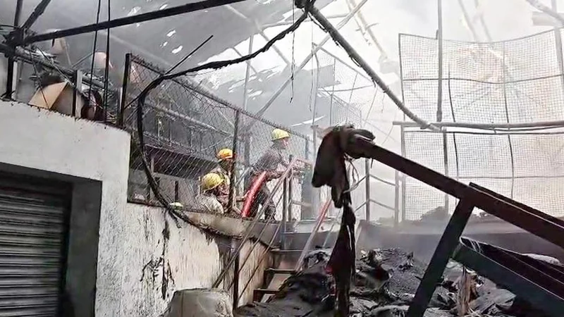 Bengal hotel fire: Two owners held, death toll rises to nine