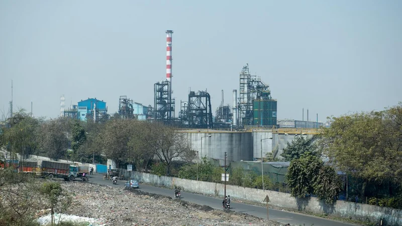 Government sets LPG production targets for refiners; Reliance gets largest quota